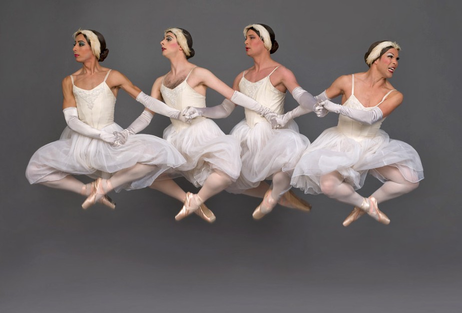 Risultati immagini per balletto Trocadero Swan lake